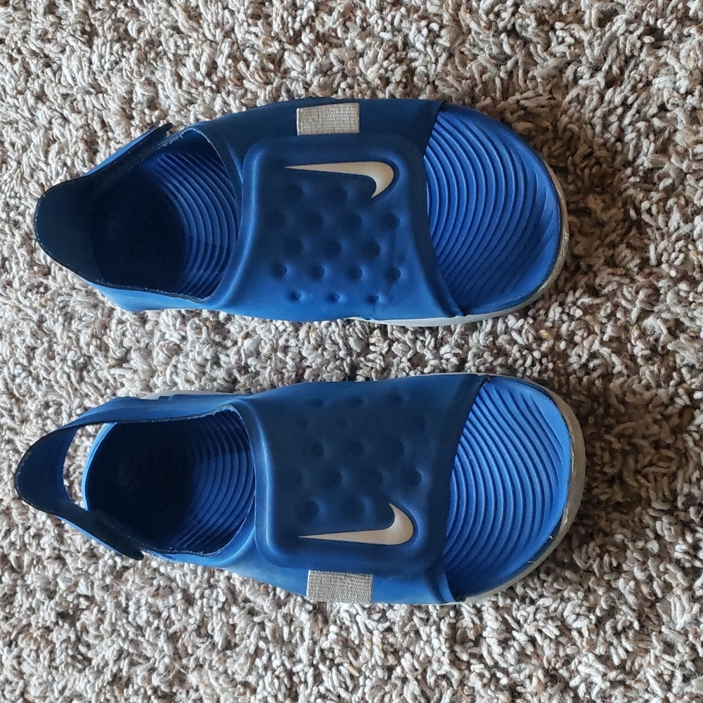 Nike sandals